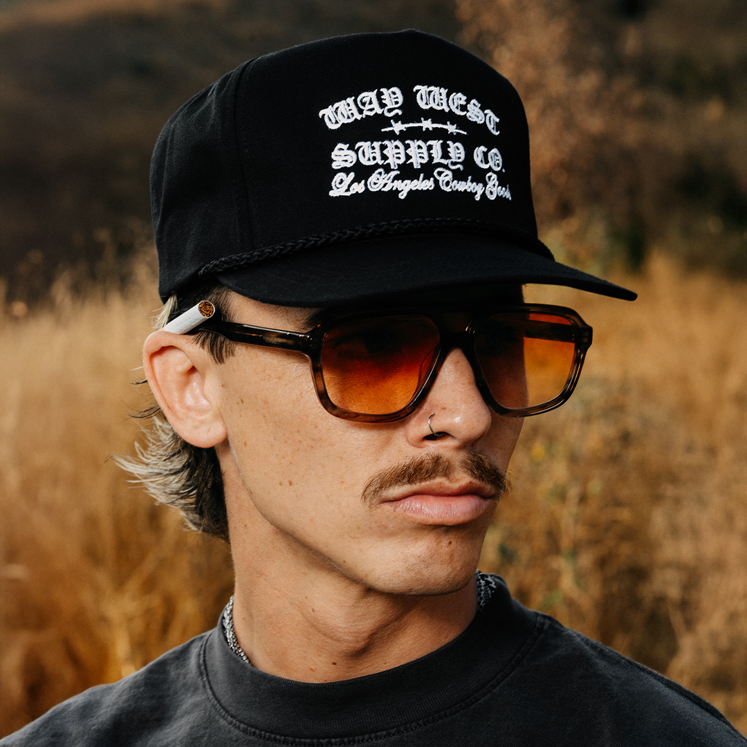 BADLANDS TRUCKER HAT