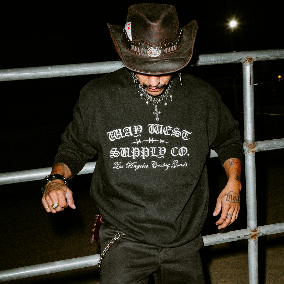 BADLANDS EMBROIDERED CREWNECK