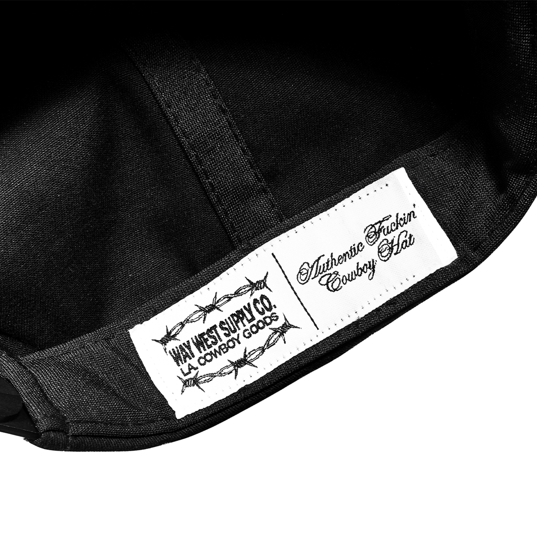 BADLANDS TRUCKER HAT